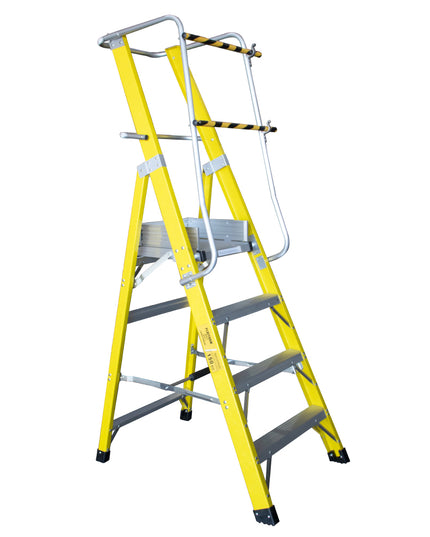 ESCALERA FIBRA V. PLAT. CON BARANDA 4 PELD (Modelo: EFP-04)